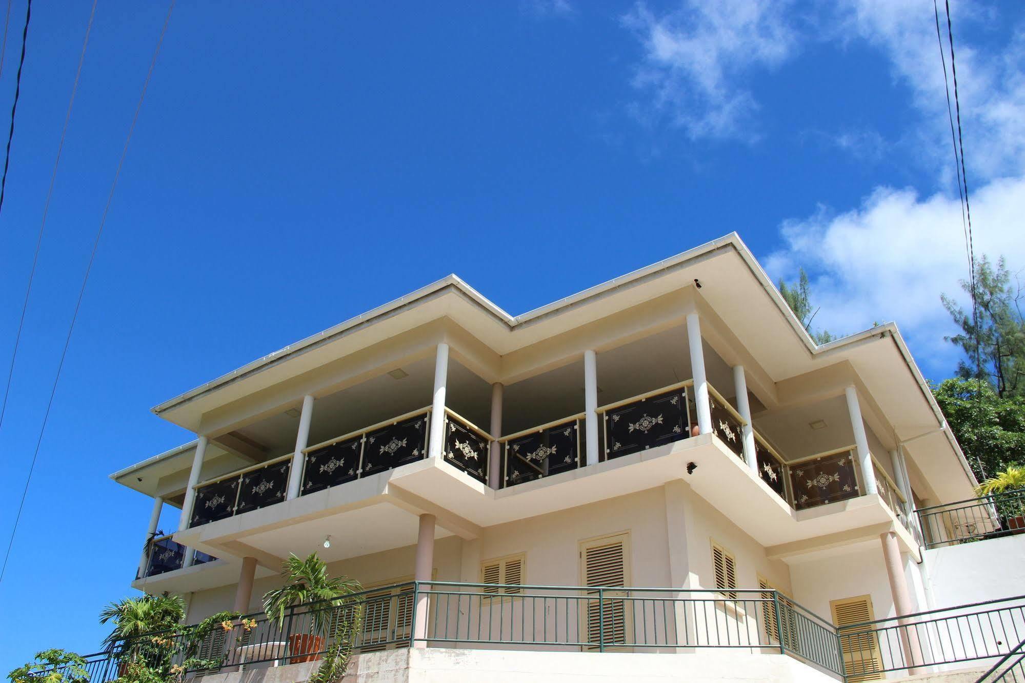 Summer Self Catering Anse la blague Екстериор снимка