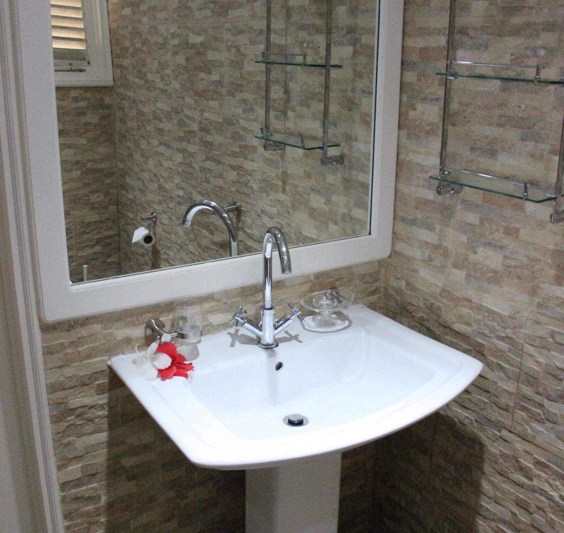Summer Self Catering Anse la blague Екстериор снимка